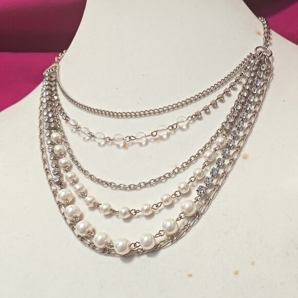 Handmade Vintage Silver Tone Faux Pearl and Rhinestone Fashion Bib Necklace - Picture 6 of 11